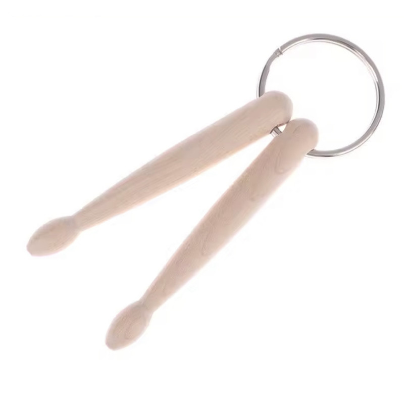 Porte-clés en forme de baguettes de batterie