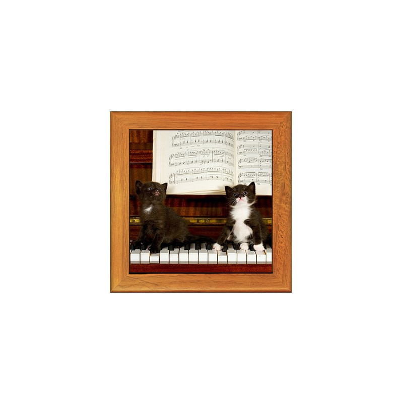 Dessous de plat : 2 chats sur un piano