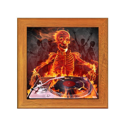 Dessous de plat : Squelette de dj en feu