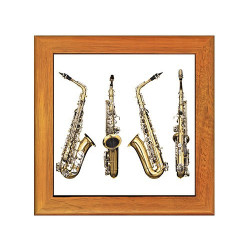 Dessous de plat : 4 vues du saxophone