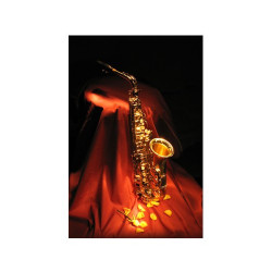 Poster Saxophone sur un grand drap rouge