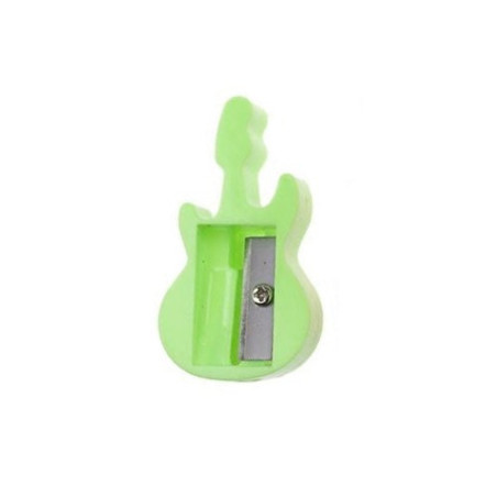 Taille-crayon vert en forme de guitare